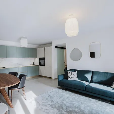 Elegant Olivo With Terrace In Vico Morcote